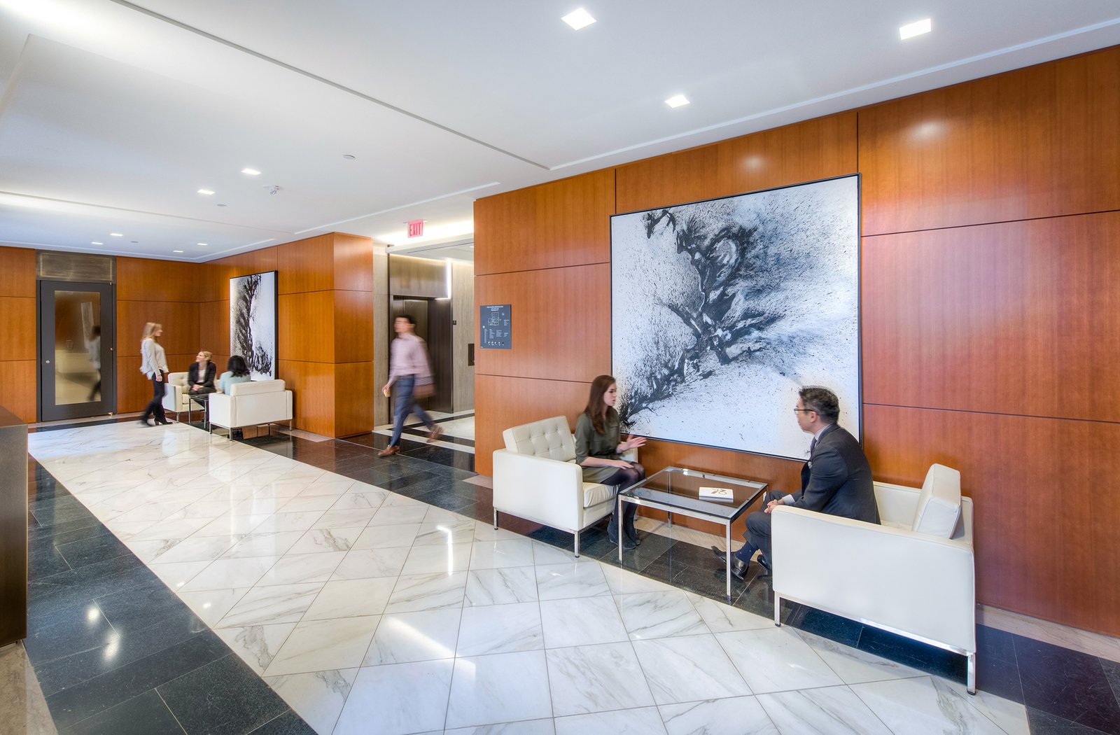Image of 1500 K Street lobby with modern seating areas featuring contemporary furnishings and decor
